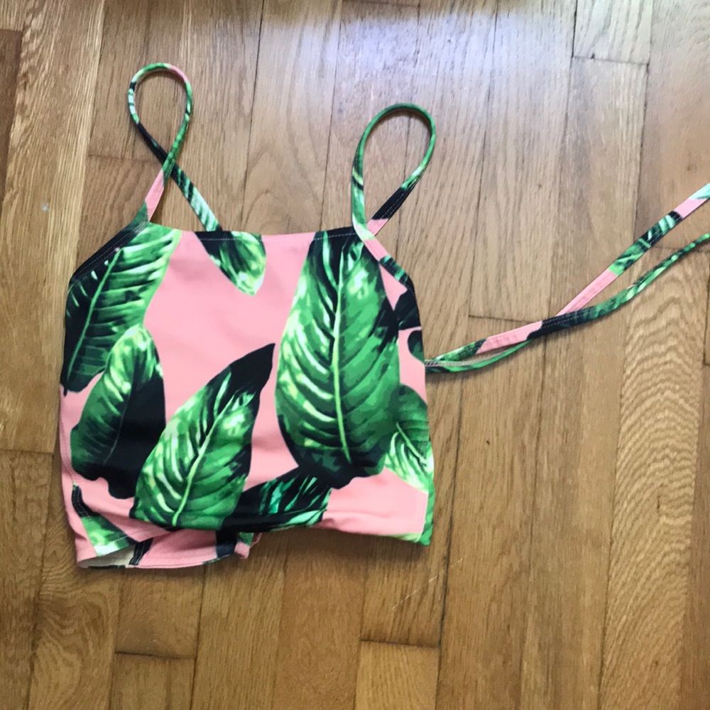 Albion Waikiki cross back top